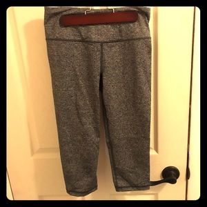 Victoria’s Secret sport capri legging